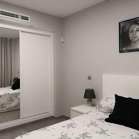 Nicoletta Apartment Мадрид Екстериор снимка