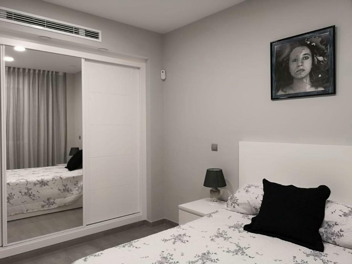 Nicoletta Apartment Мадрид Екстериор снимка